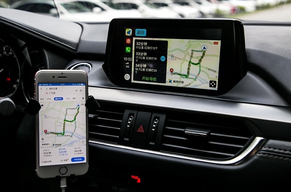 iOS 12 重磅功能| 高德地图 CarPlay 如何与手机连接？如何导航？