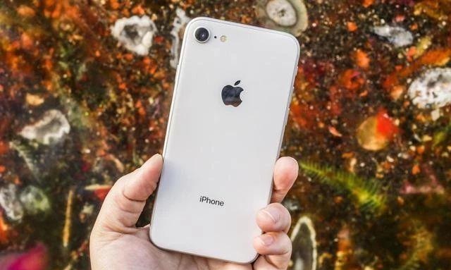 现在是否是入手 iPhone 8 最佳时机？| iPhone 8 真实使用体验