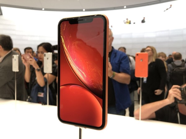 iPhone XR 即将开始预售，你准备选哪个颜色？