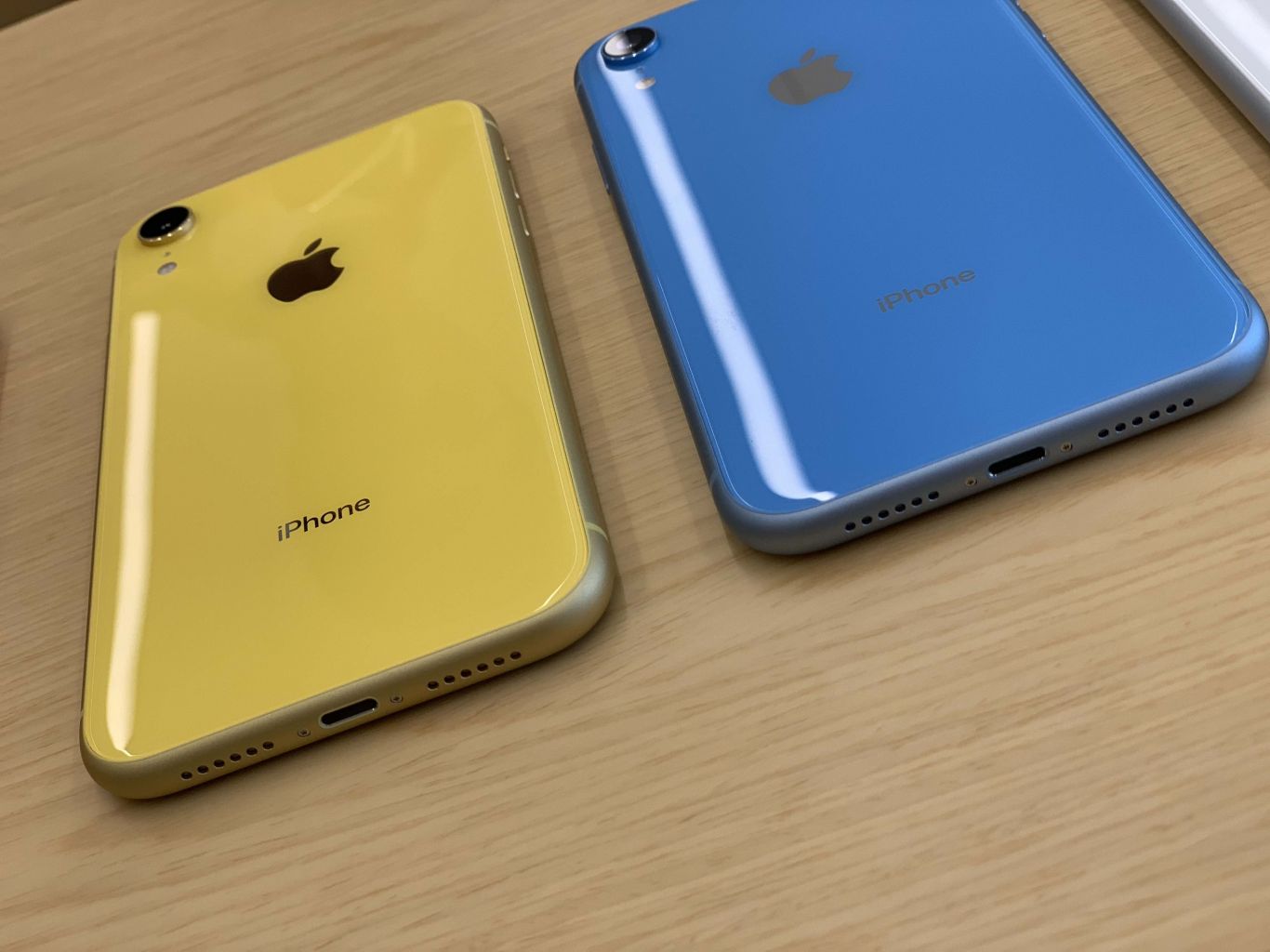 iPhone XR 即将开始预售，你准备选哪个颜色？