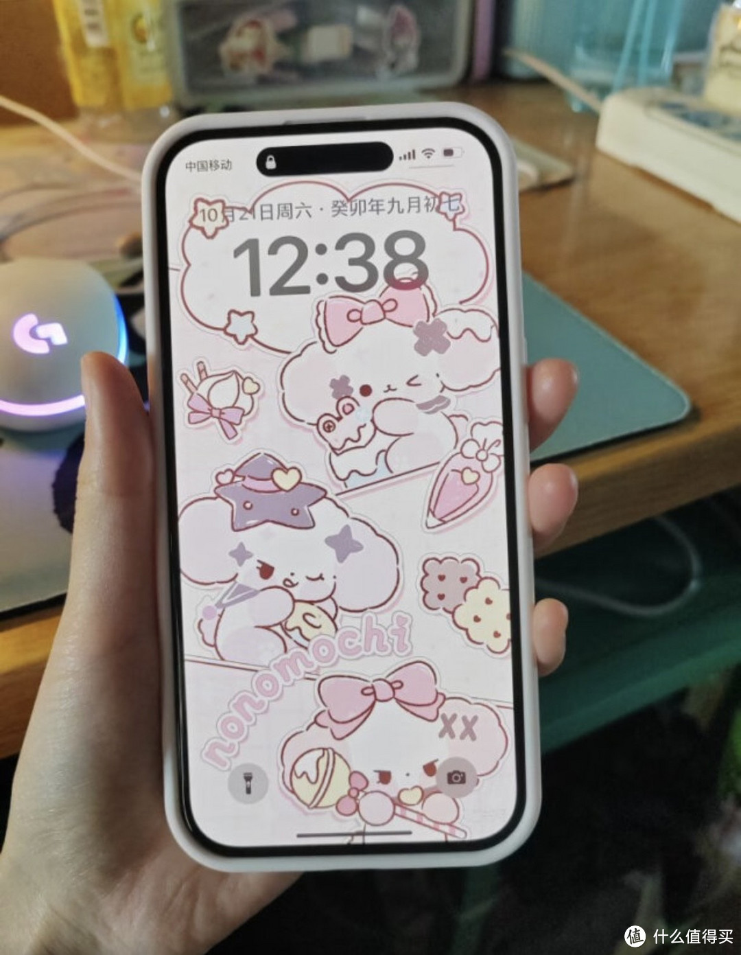 iPhone 15：女性摄影之选，创造独特视觉魅力