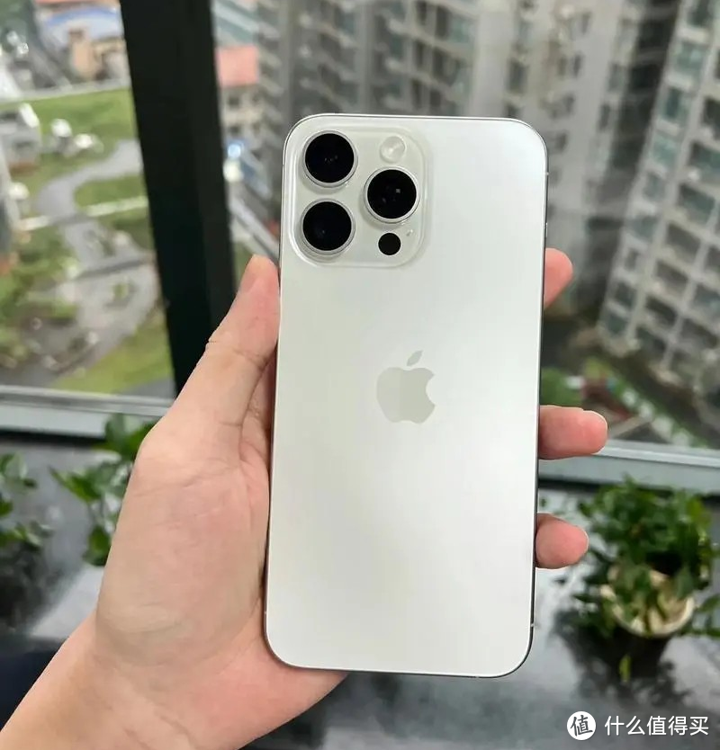 旗舰加速清仓，iPhone 15 Pro售价亲民，换机“捡漏”！