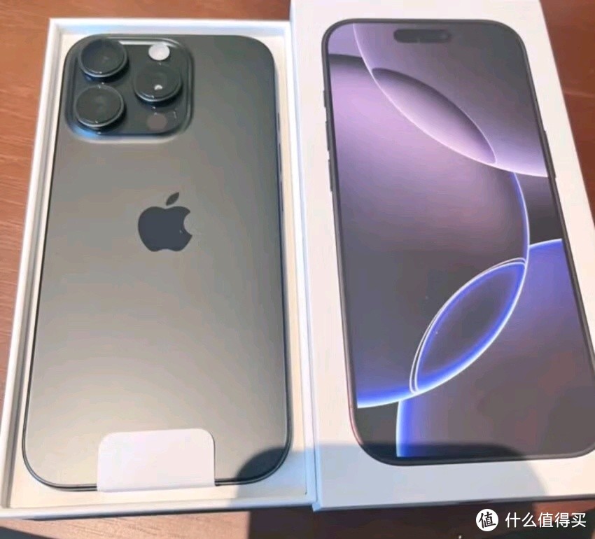 iPhone 16 Pro颜值爆表！资深果粉必备神器