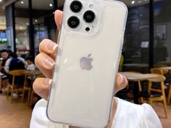 绚荷iPhone16pro手机壳 保护力强防摔性强